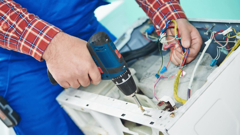 Kazan Termodinamik Termodinamik çamaşır makinesi kart tamiri – Su almama arızası orijinal parça ile giderildi. - Teknik servis örneği